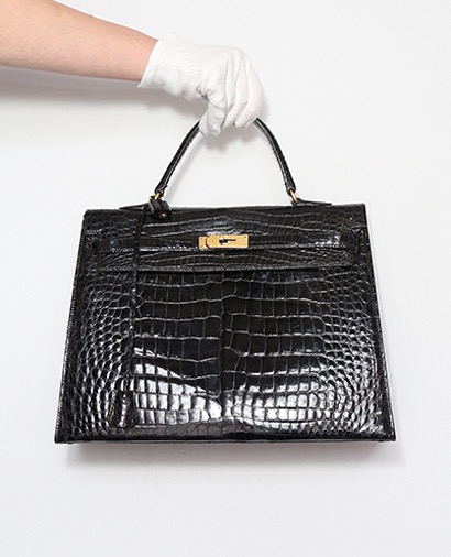 Kelly Sellier 35cm Shiny Alligator Skin in Black, front view